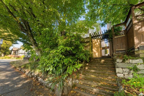 709 Prior Street, Vancouver, BC 