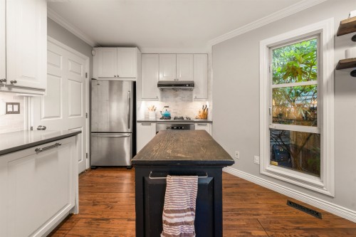 709 Prior Street, Vancouver, BC 