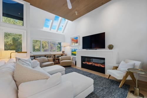 1944 Mcnicoll Avenue, Vancouver, BC 