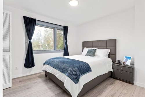 1052 53Rd Avenue W, Vancouver, BC 