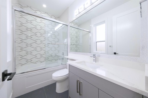 1100 Como Lake Avenue, Coquitlam, BC 