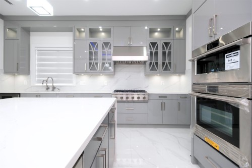1100 Como Lake Avenue, Coquitlam, BC 