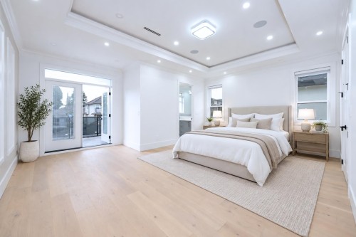 1100 Como Lake Avenue, Coquitlam, BC 