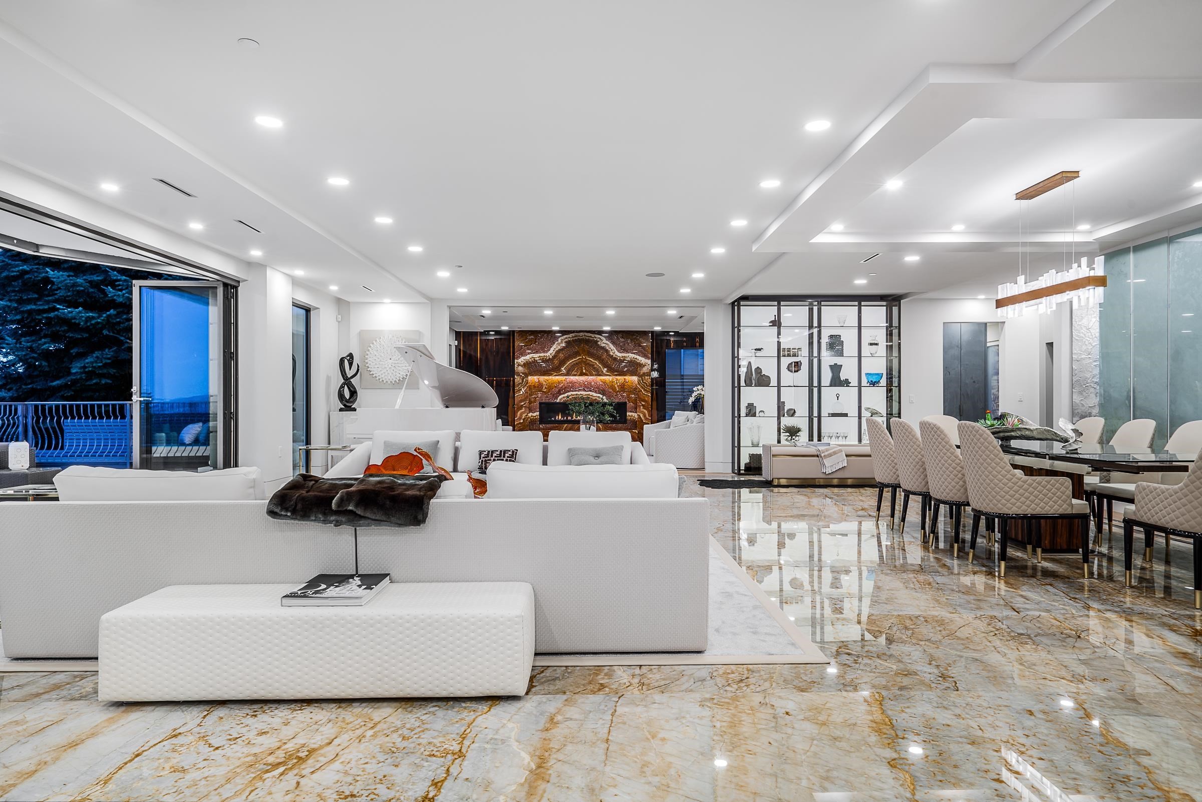 1123 Crestline Road, West Vancouver, BC