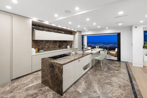 1123 Crestline Road, West Vancouver, BC 