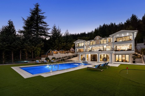 1123 Crestline Road, West Vancouver, BC 