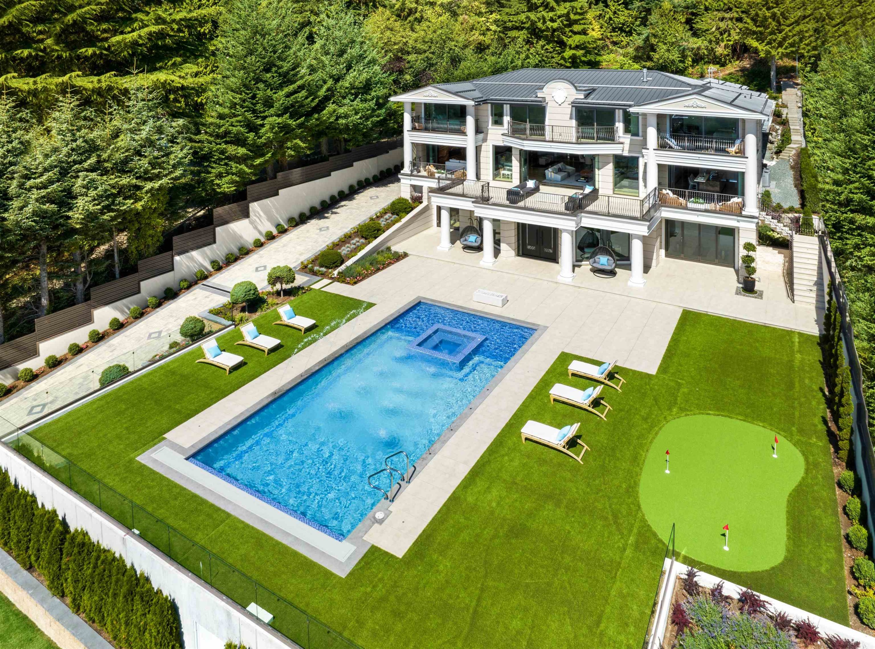 1123 Crestline Road, West Vancouver, BC