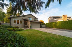 327 Mount Royal Court  Port Moody, BC V3H 3Z3
