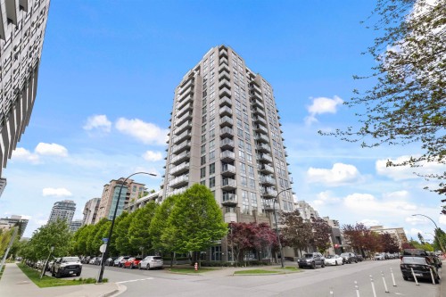 519-135 17th Street E North Vancouver, BC V7L 0C4