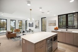 101-157 King Edward Avenue W Vancouver, BC V5Y 2H8