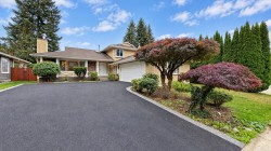 1643 Kerrstead Place  North Vancouver, BC V7J 3T4