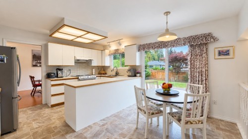 1643 Kerrstead Place, North Vancouver, BC 