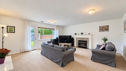 1643 Kerrstead Place, North Vancouver, BC 