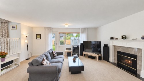 1643 Kerrstead Place, North Vancouver, BC 