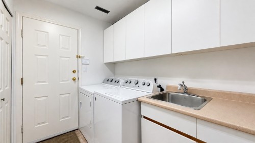 1643 Kerrstead Place, North Vancouver, BC 