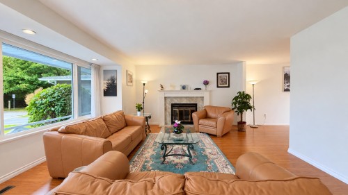 1643 Kerrstead Place, North Vancouver, BC 