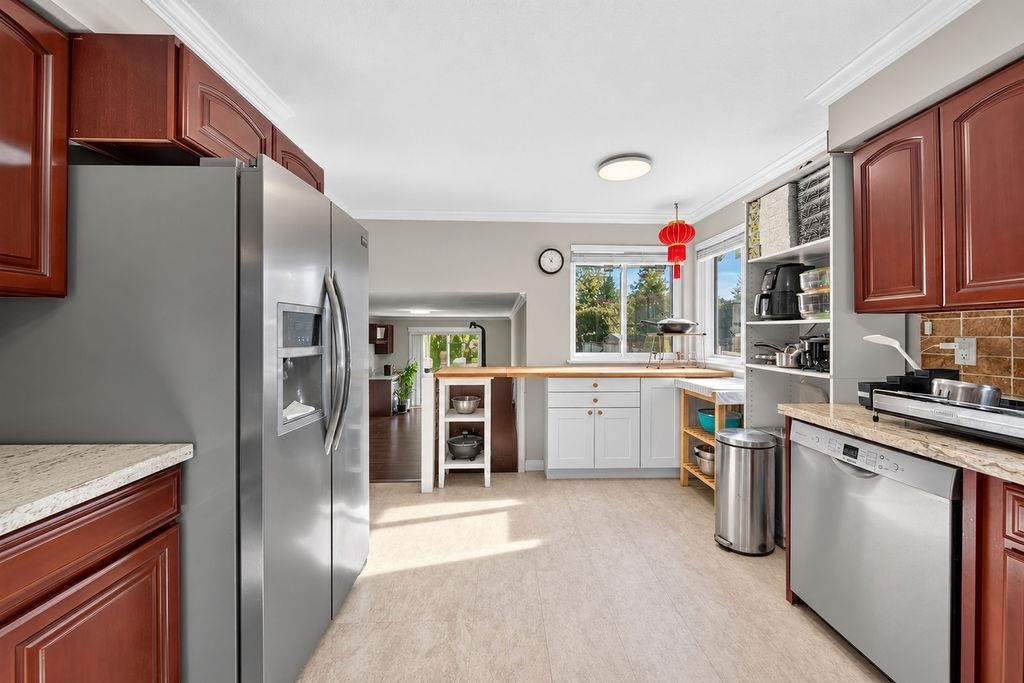 10180 Cornerbrook Crescent, Richmond, BC