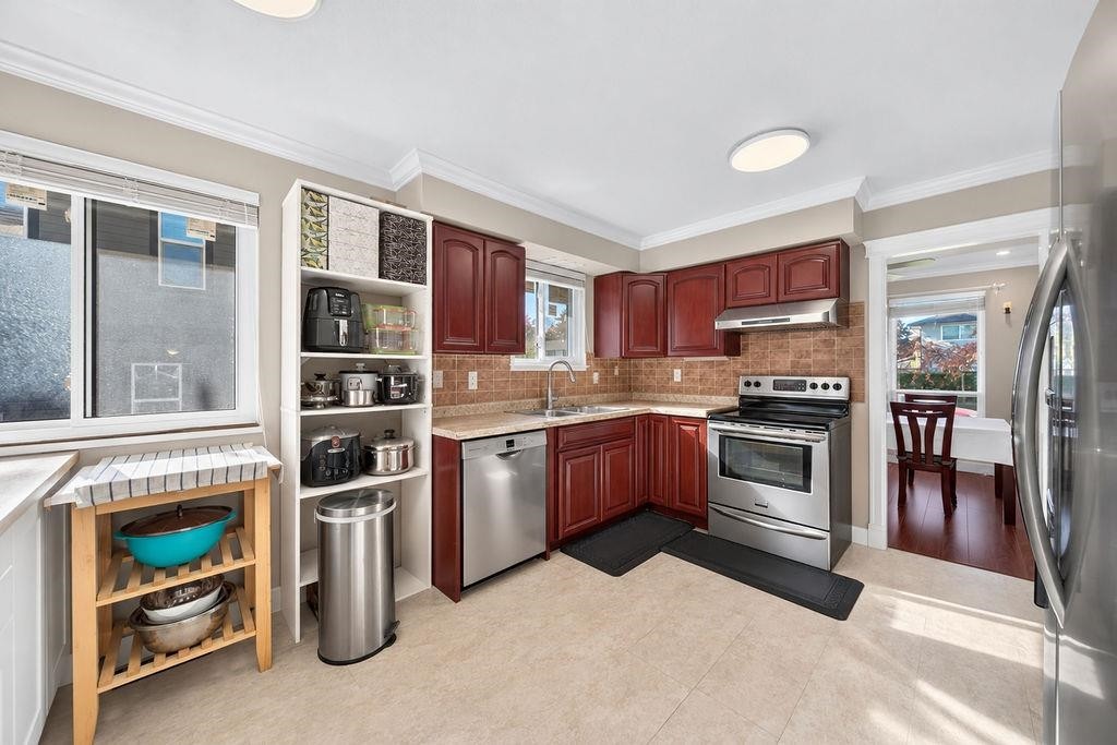10180 Cornerbrook Crescent, Richmond, BC