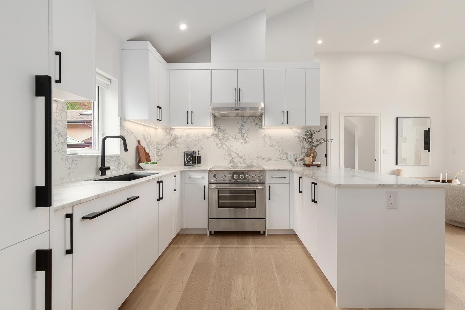849 19Th Avenue E, Vancouver, BC