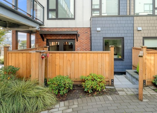 157-555 2nd Street E North Vancouver, BC V7L 1E1
