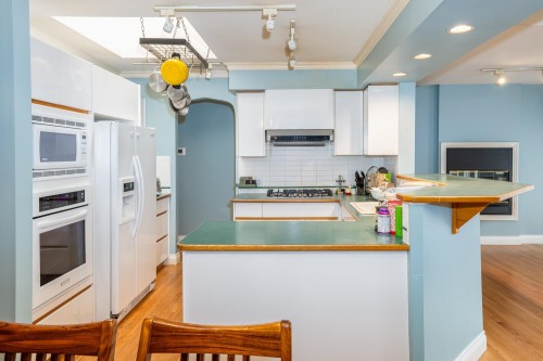 4090 35Th Avenue W, Vancouver, BC 
