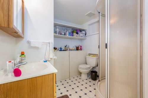 4090 35Th Avenue W, Vancouver, BC 
