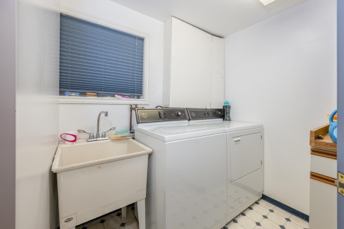 4090 35Th Avenue W, Vancouver, BC 