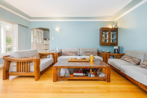 4090 35Th Avenue W, Vancouver, BC 