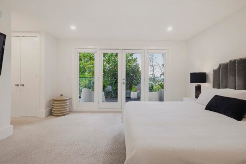 919 4Th Street E, North Vancouver, BC 
