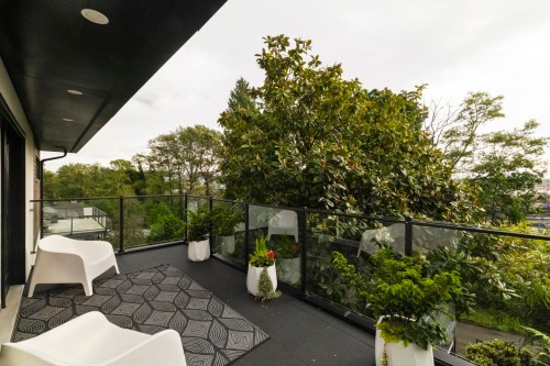 919 4Th Street E, North Vancouver, BC 