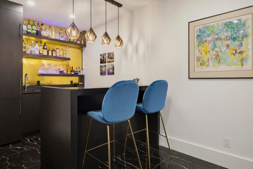 919 4Th Street E, North Vancouver, BC 