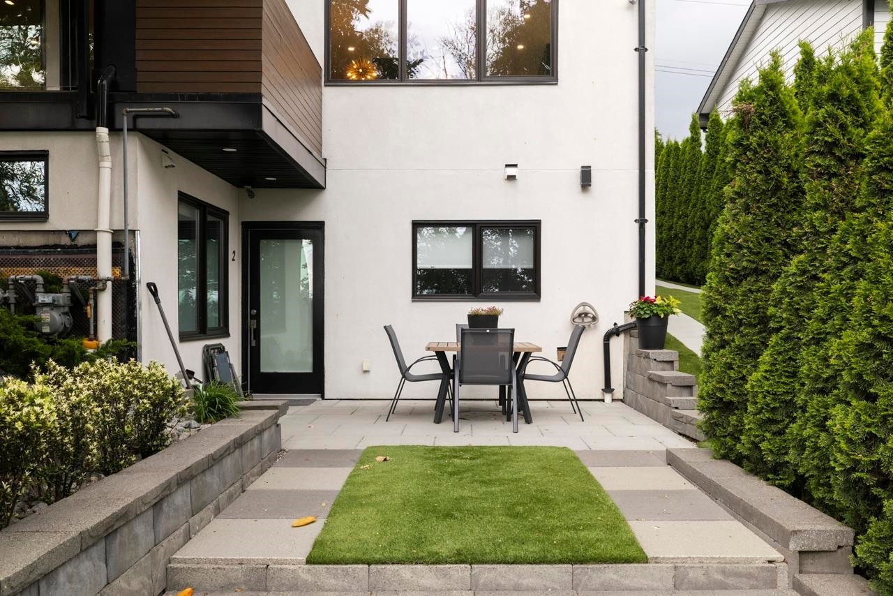 919 4Th Street E, North Vancouver, BC