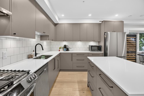 1444 30Th Avenue E, Vancouver, BC 