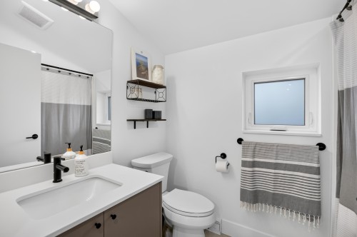 1444 30Th Avenue E, Vancouver, BC 