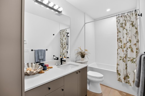 1444 30Th Avenue E, Vancouver, BC 
