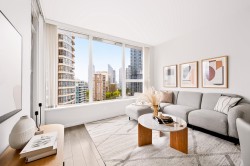 1702-5883 Barker Avenue Burnaby, BC V5H 0G4