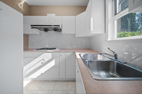 3520 Lamond Avenue, Richmond, BC 