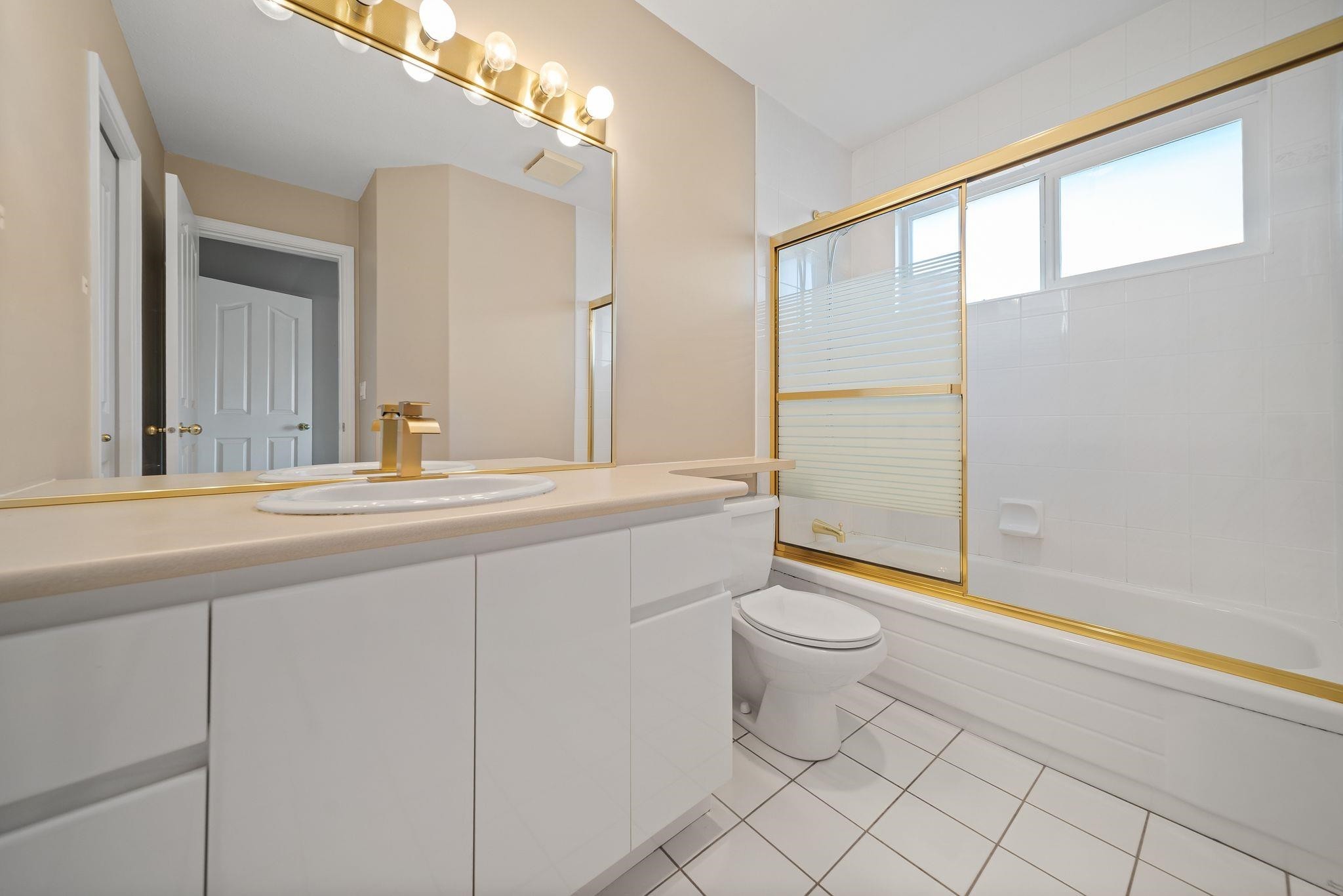 3520 Lamond Avenue, Richmond, BC