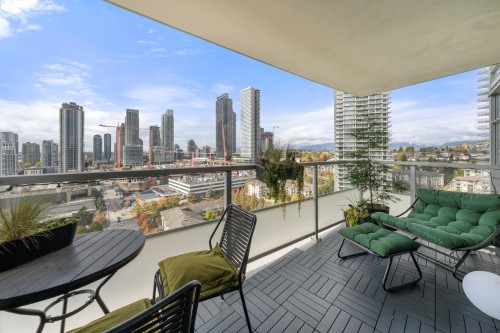 2601-2289 Yukon Crescent  Burnaby, BC V5C 0B2