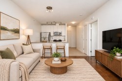 1303-480 Robson Street  Vancouver, BC V6B 1S1