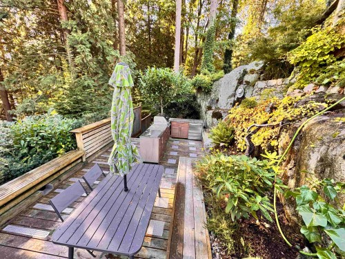 4670 Piccadilly South, West Vancouver, BC 