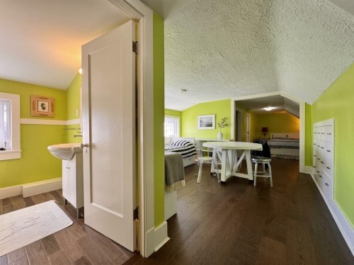 4670 Piccadilly South, West Vancouver, BC 