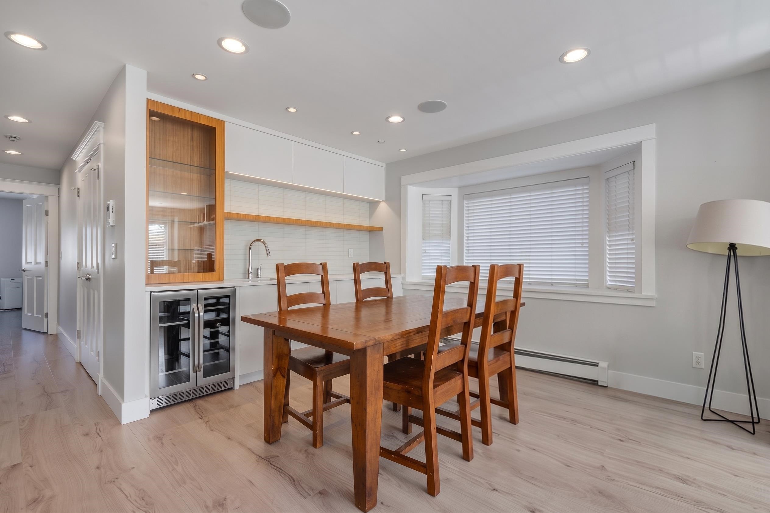 35 15Th Avenue W, Vancouver, BC