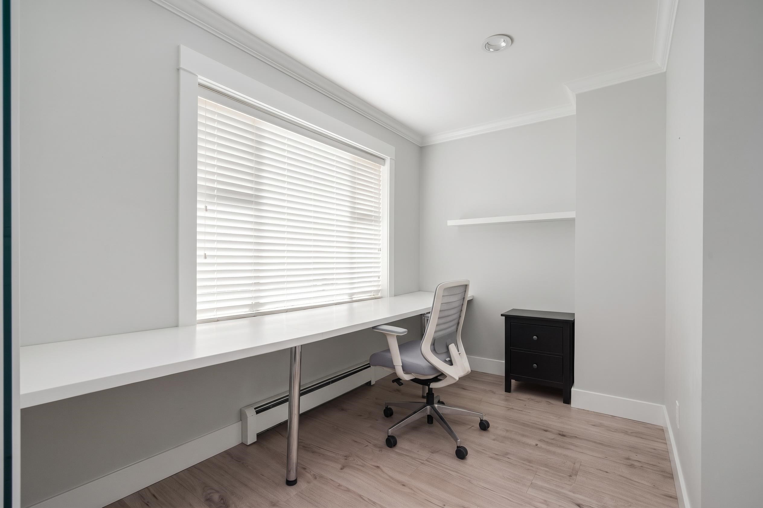 35 15Th Avenue W, Vancouver, BC