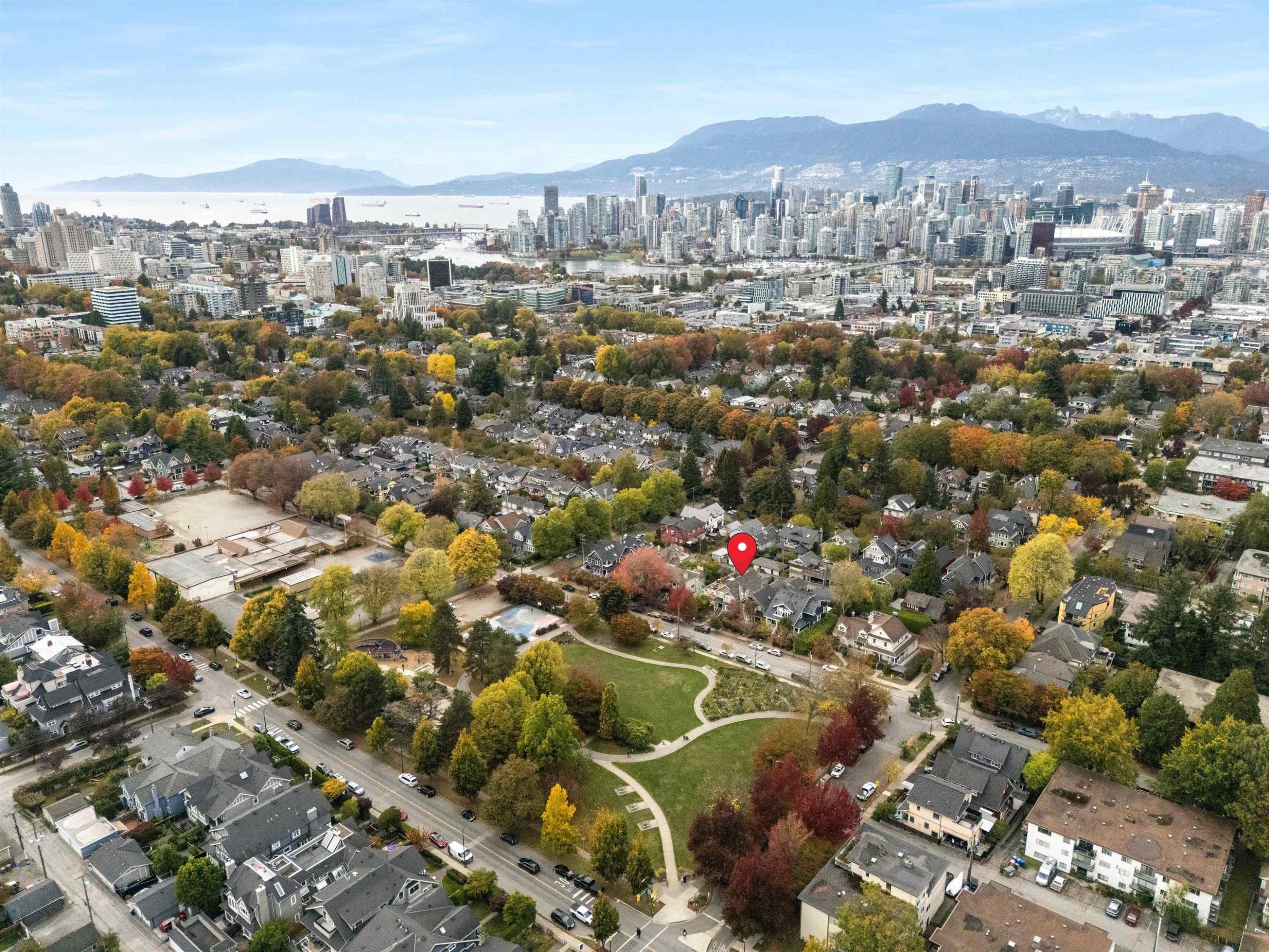 35 15Th Avenue W, Vancouver, BC