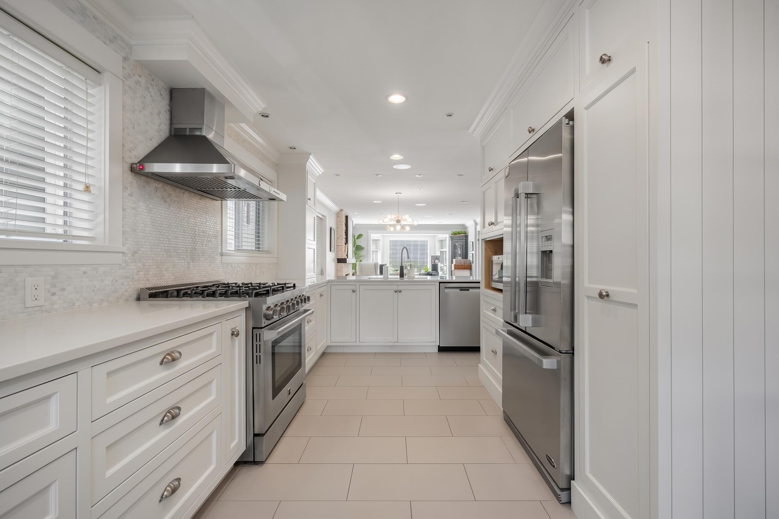 35 15Th Avenue W, Vancouver, BC