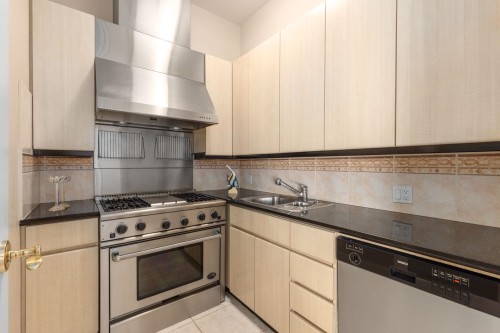 1579 Errigal Place, West Vancouver, BC 