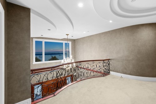 1579 Errigal Place, West Vancouver, BC 