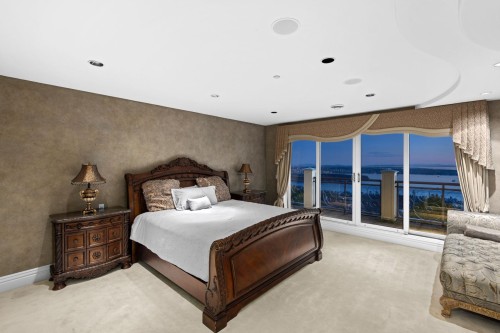 1579 Errigal Place, West Vancouver, BC 
