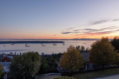 1579 Errigal Place, West Vancouver, BC 